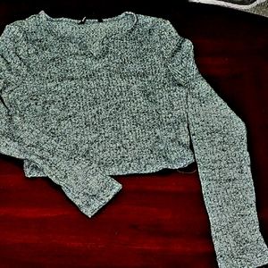 Shein> Med> long sleeve crop top